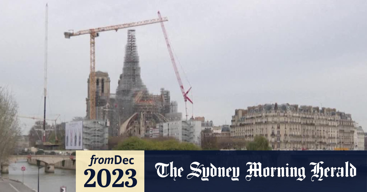 Video New Notre Dame cathedral spire unveiled